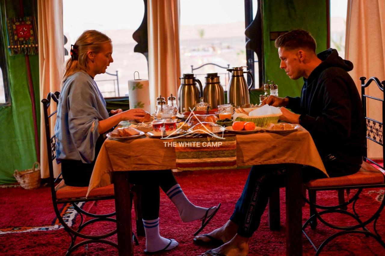 The White Camp - Your Merzouga Luxury Desert Camp & Erg Chebbi Dunes Camel Riding Exterior photo