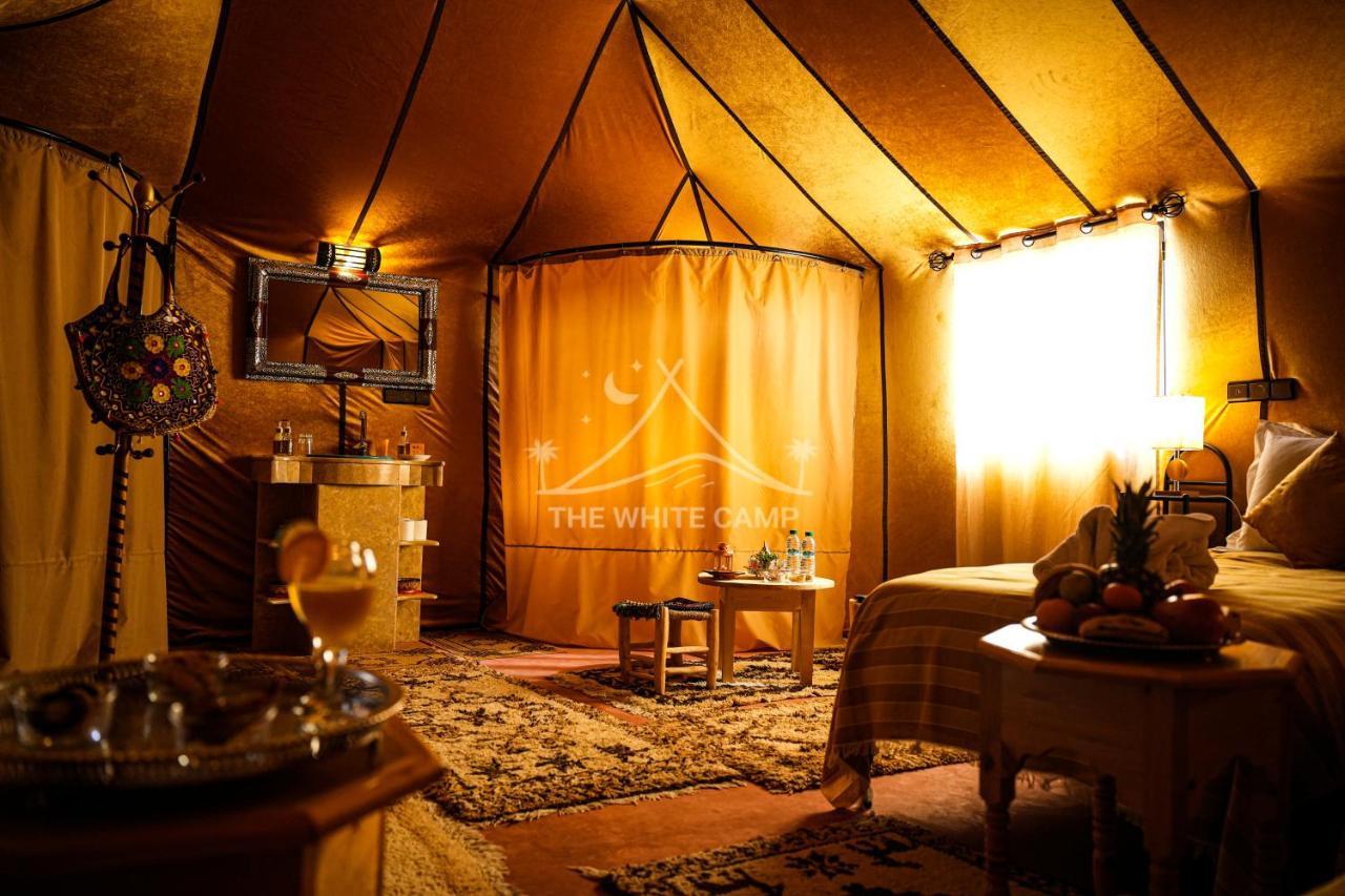 The White Camp - Your Merzouga Luxury Desert Camp & Erg Chebbi Dunes Camel Riding Exterior photo