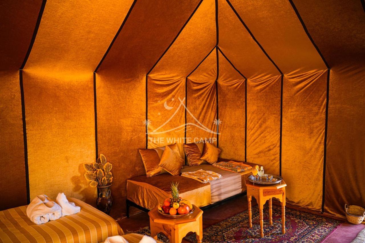 The White Camp - Your Merzouga Luxury Desert Camp & Erg Chebbi Dunes Camel Riding Exterior photo