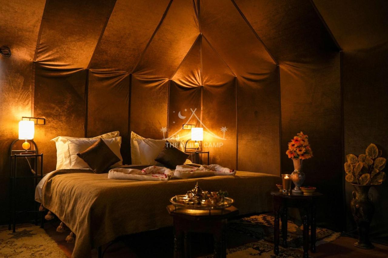 The White Camp - Your Merzouga Luxury Desert Camp & Erg Chebbi Dunes Camel Riding Exterior photo