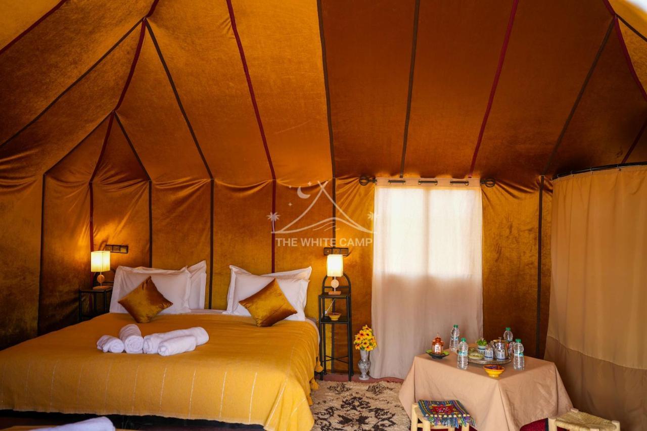 The White Camp - Your Merzouga Luxury Desert Camp & Erg Chebbi Dunes Camel Riding Exterior photo