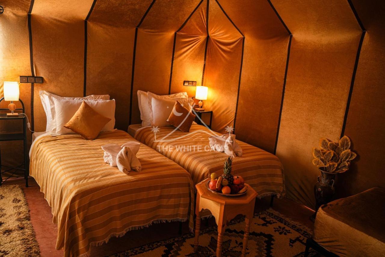 The White Camp - Your Merzouga Luxury Desert Camp & Erg Chebbi Dunes Camel Riding Exterior photo