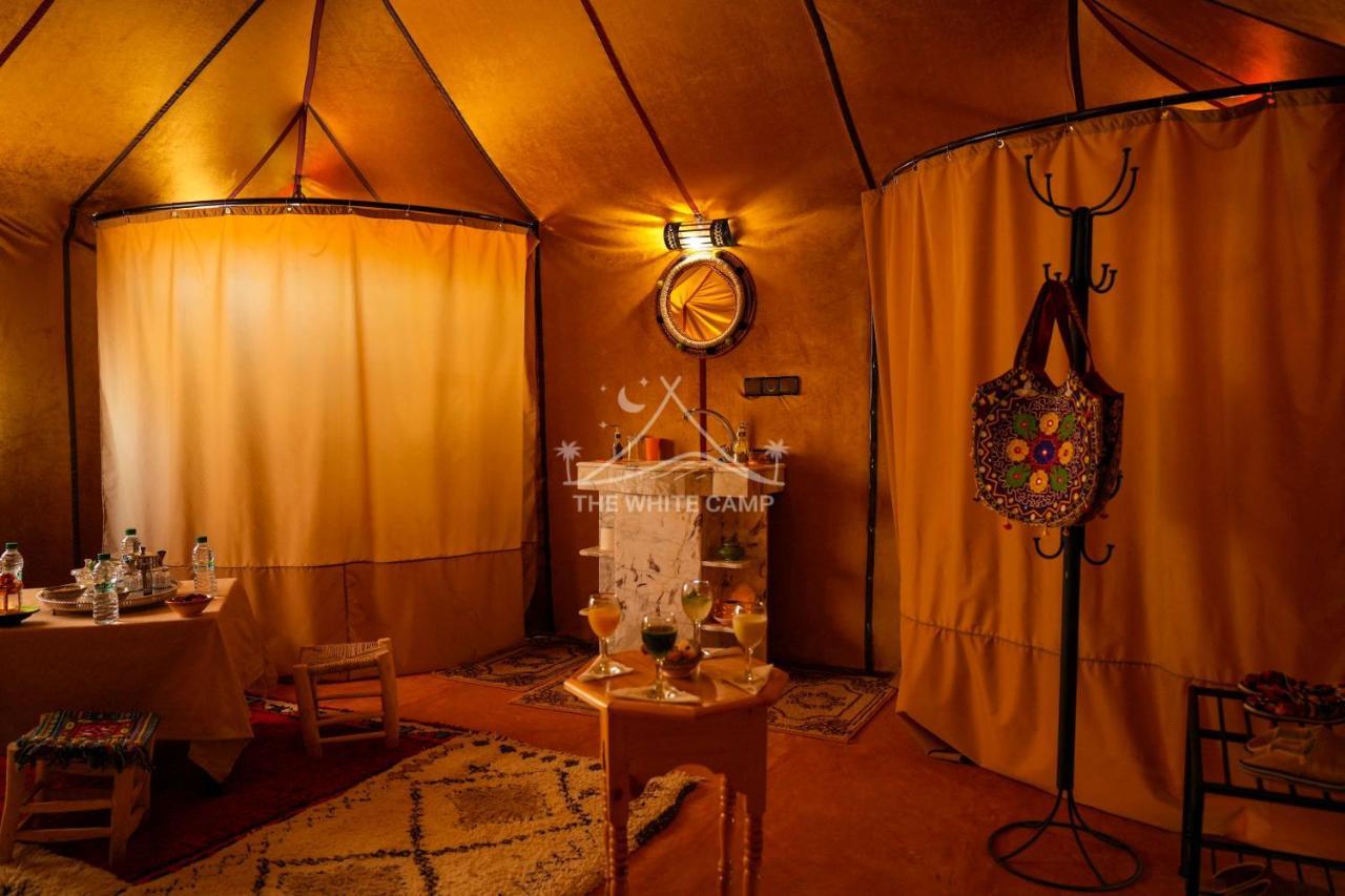 The White Camp - Your Merzouga Luxury Desert Camp & Erg Chebbi Dunes Camel Riding Exterior photo