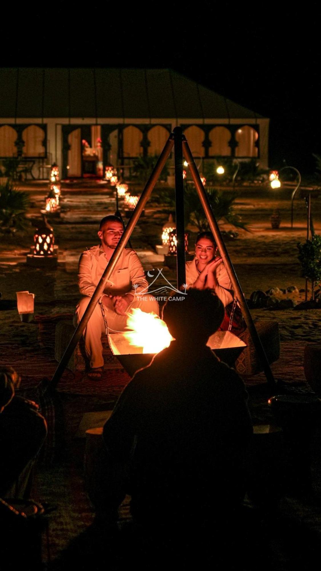 The White Camp - Your Merzouga Luxury Desert Camp & Erg Chebbi Dunes Camel Riding Exterior photo