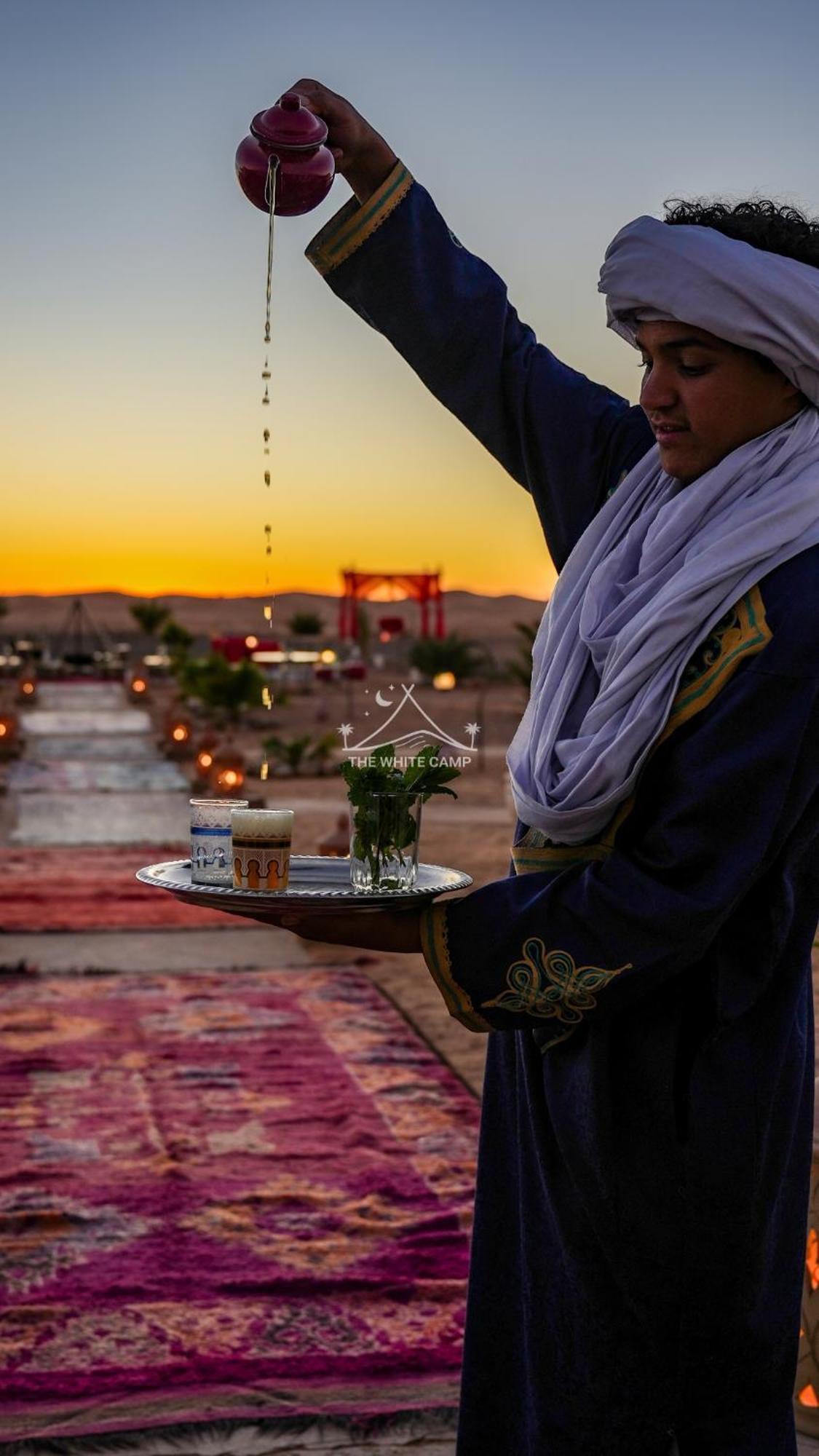 The White Camp - Your Merzouga Luxury Desert Camp & Erg Chebbi Dunes Camel Riding Exterior photo