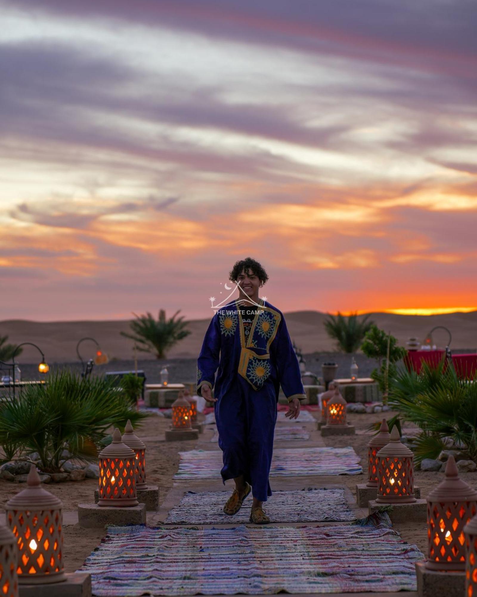 The White Camp - Your Merzouga Luxury Desert Camp & Erg Chebbi Dunes Camel Riding Exterior photo