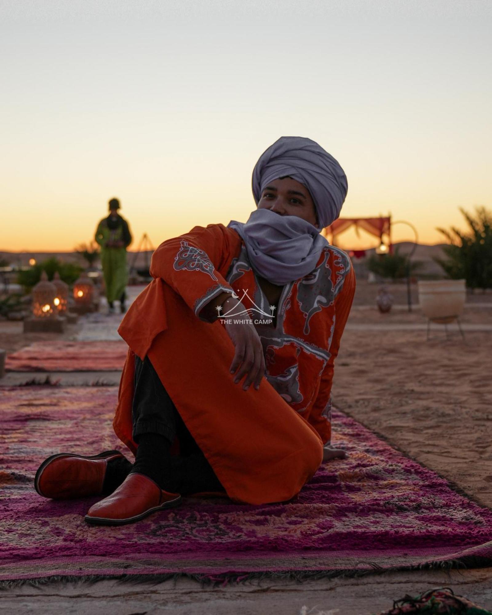 The White Camp - Your Merzouga Luxury Desert Camp & Erg Chebbi Dunes Camel Riding Exterior photo