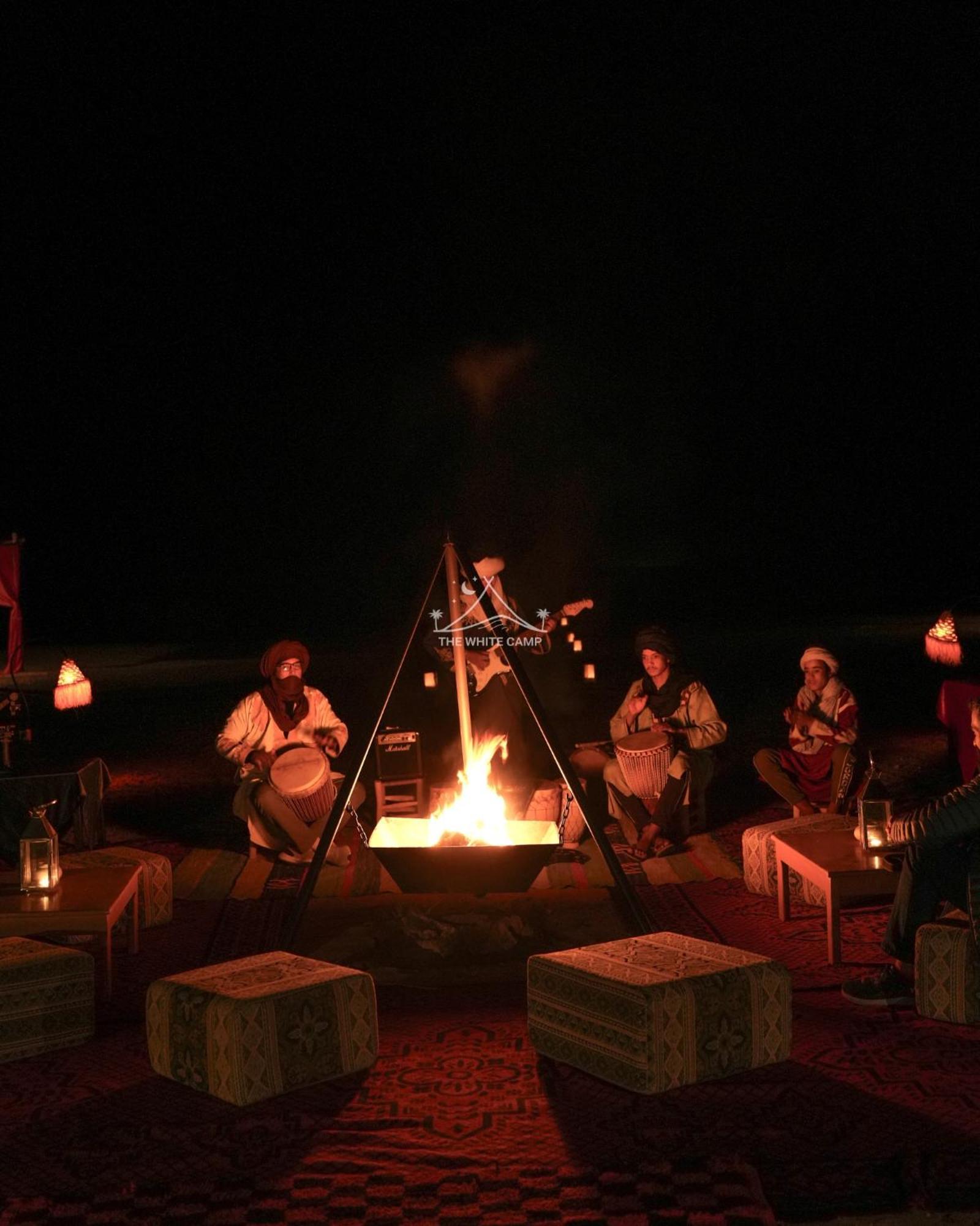 The White Camp - Your Merzouga Luxury Desert Camp & Erg Chebbi Dunes Camel Riding Exterior photo
