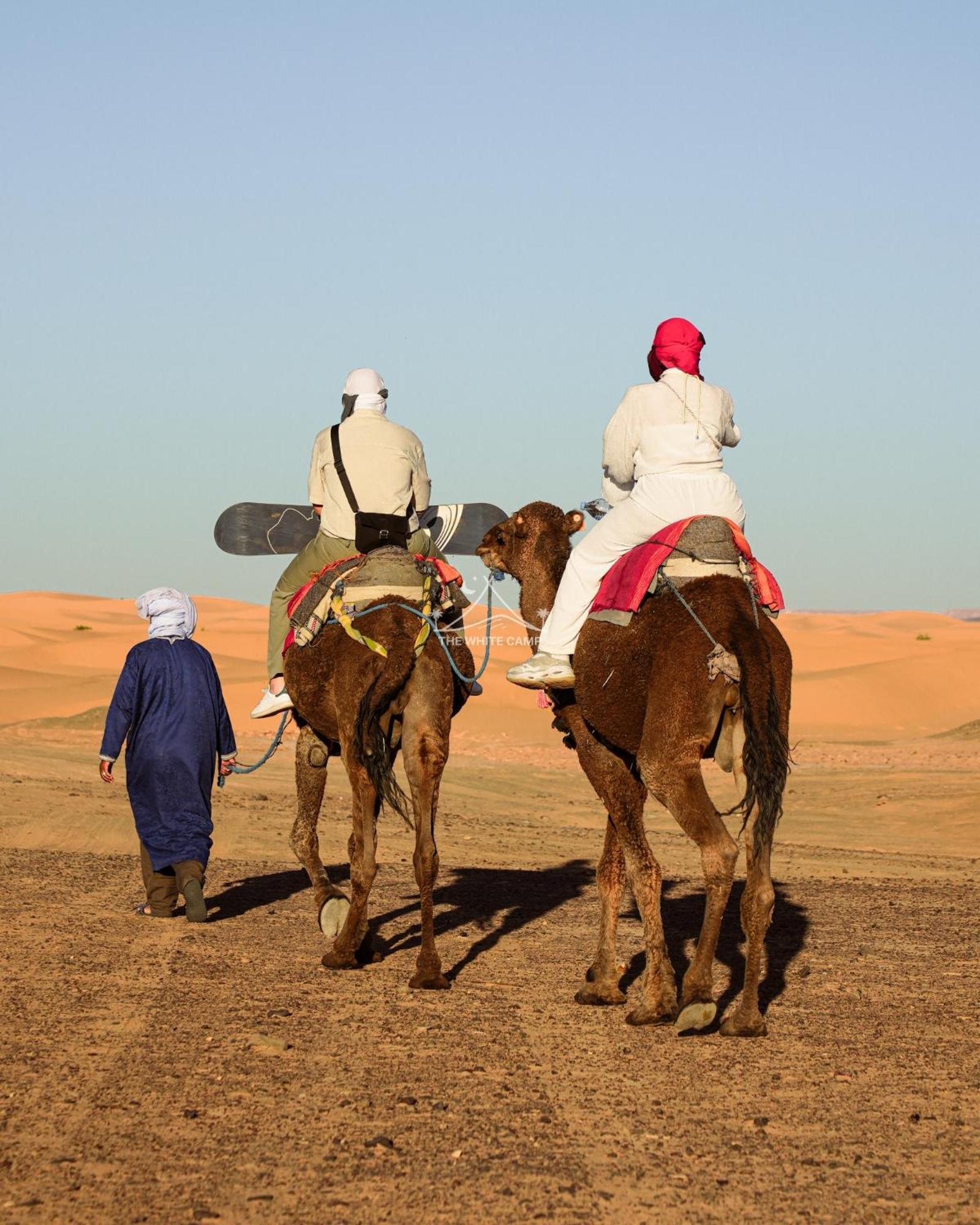 The White Camp - Your Merzouga Luxury Desert Camp & Erg Chebbi Dunes Camel Riding Exterior photo